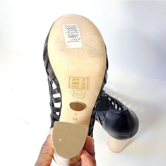 Bebe   - Picture 9 of 12